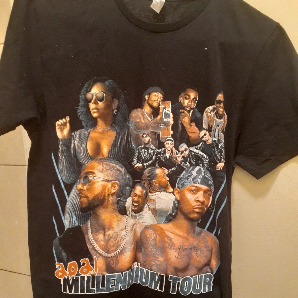 2021 Tour Shirt S